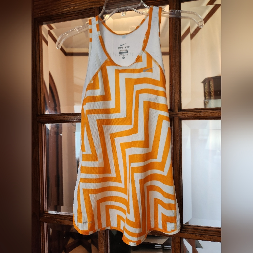 🏖Nike tank top